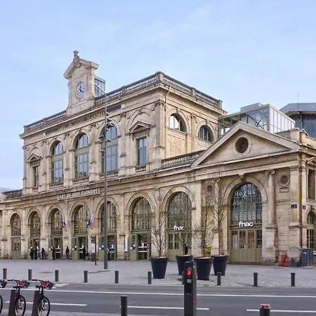 2 Avec Parking, Proche Metro Apartment Lille