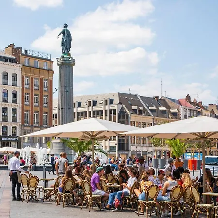 2 Avec Parking, Proche Metro Lille