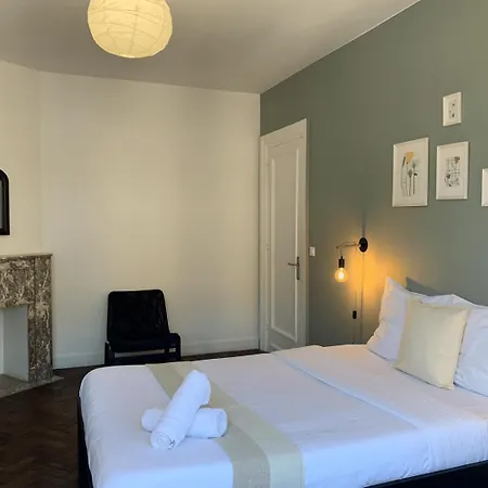 2 Avec Parking, Proche Metro Apartment *